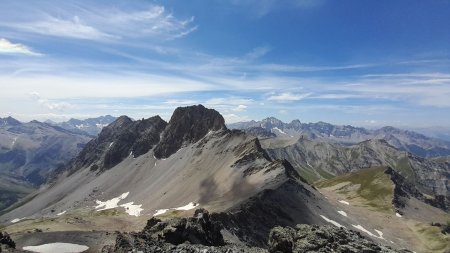 Le Peouvou avec derrière le Chambeyron et la Font Sancte