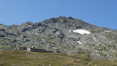 En vue du sommet.