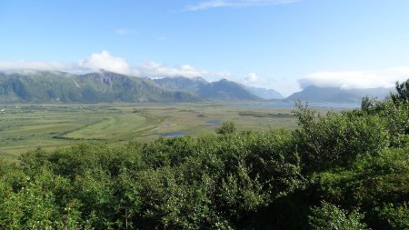 Paysage assez plat par rapport à d’autres endroits des Lofoten.