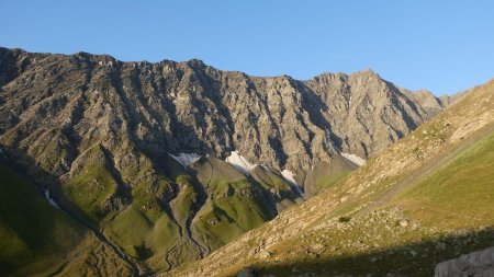 Dans le vallon  des Aiguilles d’Arves.