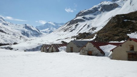 Montaimont (au fond Péclet Polset).