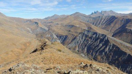 Descente par l’arête nord-est.