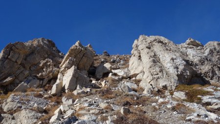 Passage de la brèche, on y met légèrement les mains