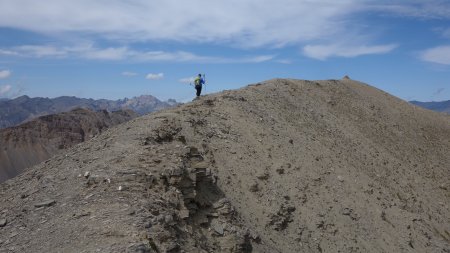 En fin de crête vers le Pic du Lauzin