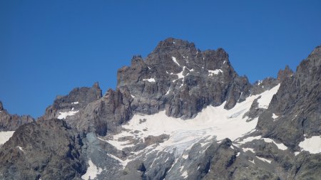 Au zoom, Pic du Coup de Sabre, Pic Sans Nom