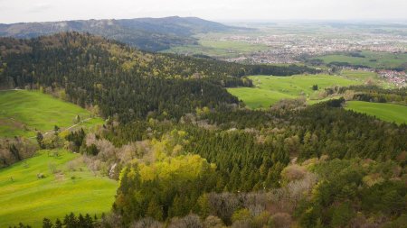 Belvédère de Böllat : ville de Balingen sur la bordure occidentale du Jura souabe.