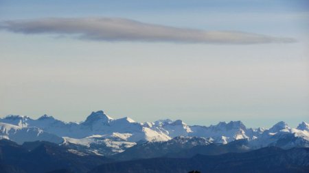 Nuage isolé sur le Dévoluy.