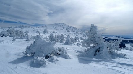 Descente en versant Ouest.