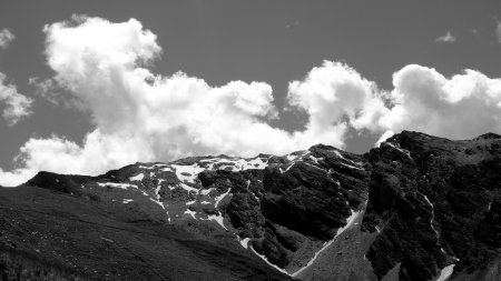 La Belle Plinier et l’arête issue du Mont Rond.