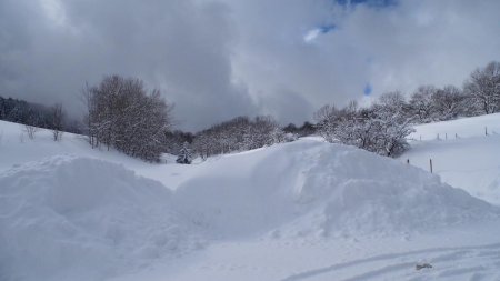 Au départ du hameau des Favres