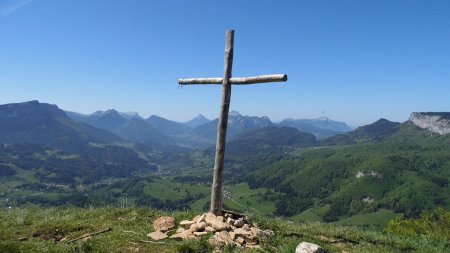 La croix, vers la Chartreuse