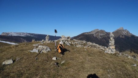 Mont Morbié (sommet) vers le Margeriaz et Colombier