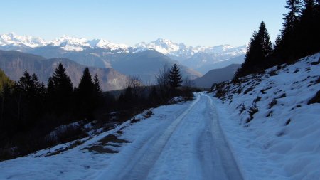 Retour, route verglacée