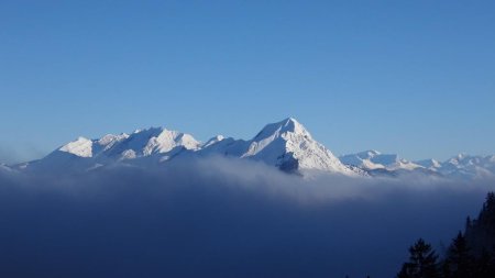 Regard arrière, Mt Charvin