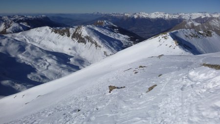 Au sommet, vue au nord-ouest