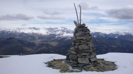 Un beau cairn dans les Préalpes de Digne