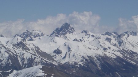 Zoom sur la Tête de Moïse (3104m)