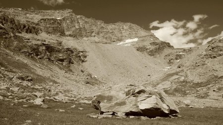 Levanna Occidentale et Centrale avec la moraine de l’ancien glacier des Trois Becs.