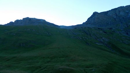 Dans les Alpages d’Andagne, les fortes pentes herbeuses à remonter.