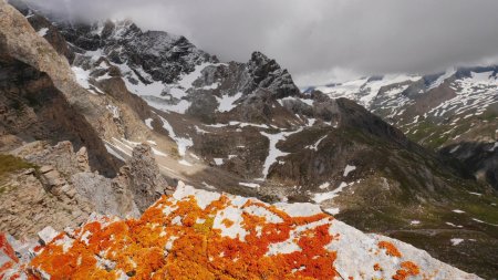 Sur la pointe cotée 2908m.