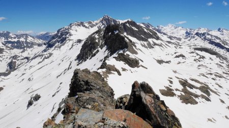 Au sommet de la Pointe du Grand Soliet, vue en direction d’Archeboc, Ormelune et l’Argentière.