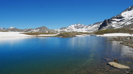 Lac coté 2697m.