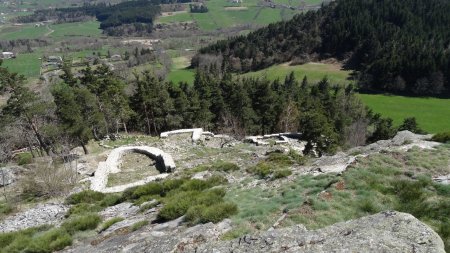 Vue sur les ruines médiévales.