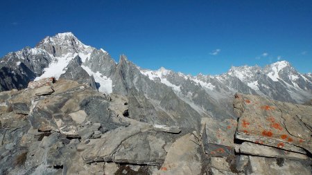 Monte Bianco et Grandes Jorasses vus du Col des Charmonts.