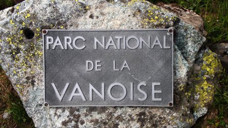 Entrée dans le parc national de la Vanoise, à partir du ruisseau de la Grande Tête.