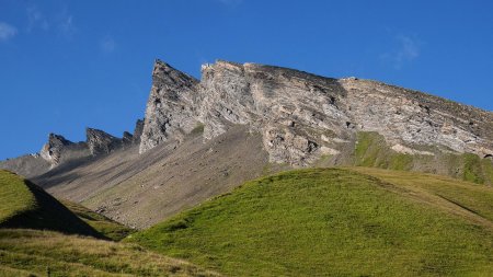 Parois rocheuses du Roc de Belleface.