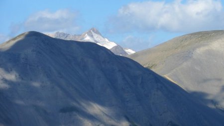 Zoom sur le Pic de l’Étendard et le glacier de St Sorlin