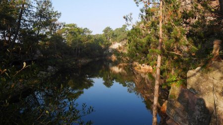 Les lacs Bleus, au bord du sentier des carriers.