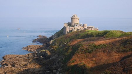 Fort la Latte sur la pointe de la Latte.