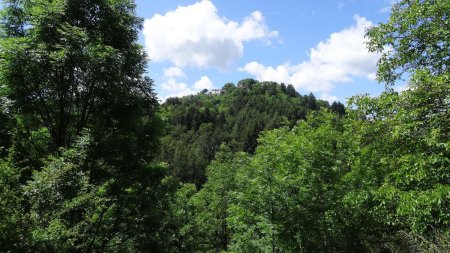 Lavieu, village perché.