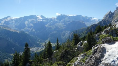 Pralognan tout en bas et les glaciers à la peine