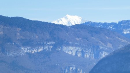 Mont Blanc au loin