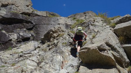 Passage câblé sur une bonne roche granitique