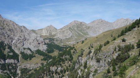 Ici on devine le col Garnier, Pic et Crête des Chalanches