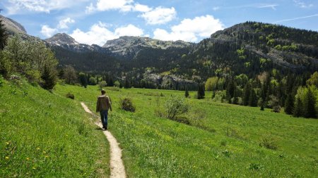 En arrivant au vallon de la Fauge