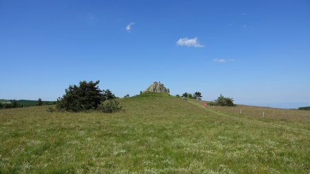 Arrivée à la Grande Pierre Bazanne.