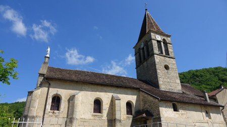 Départ de l’église de Bénonces.