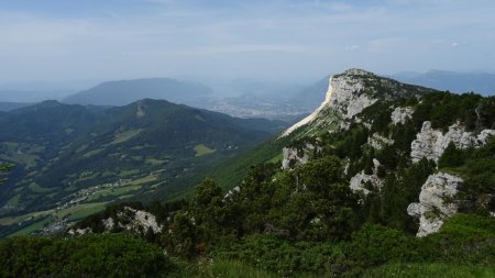 Le Granier et ses falaises