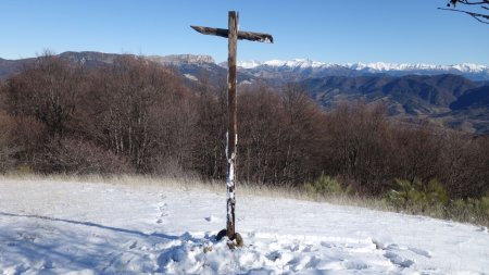 Croix sommitale de vaumuse. (1435m)