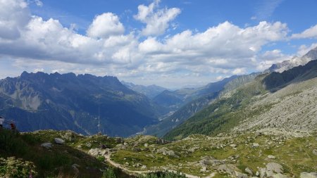 Vue sur la vallée de Chamonix et les Aiguilles Rouges.