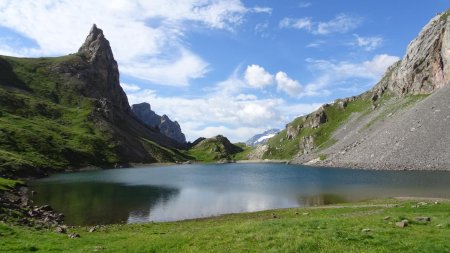 Le Grand Lac et sa berge sud