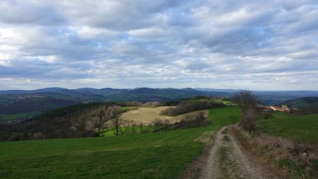 Descente vers le Chervolin.