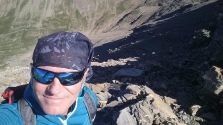 «Le Chamois déclinant», fier de lui, depuis l’arête de la Pointe de la Diablée