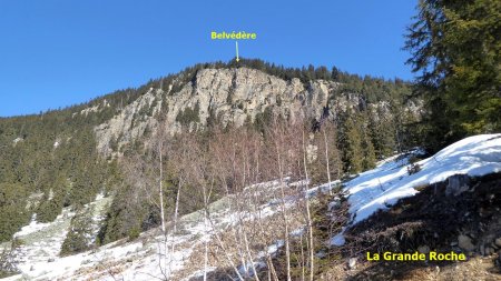 La Grande Roche (photo prise lors d’une autre rando vers Plansoie)