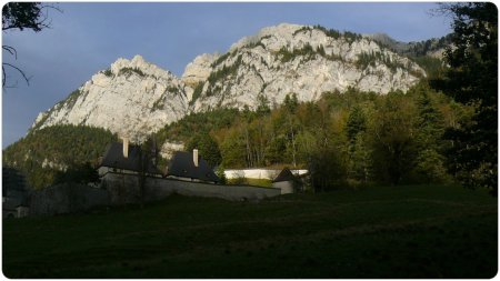 Monastère et Grand Som.