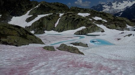 Le lac Blanc. Ou bleu. Ou rouge